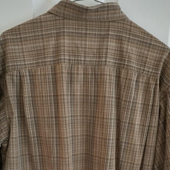 Columbia Long Sleeve Button Down Men's Shirt, Size Large, Brown/Tan - Picture 4 of 6